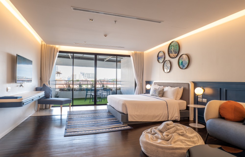 Hilton Palace